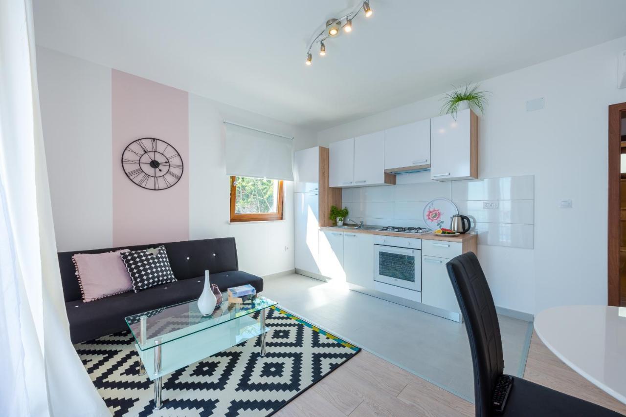 Apartments Villa Made 4U Mlini Bagian luar foto